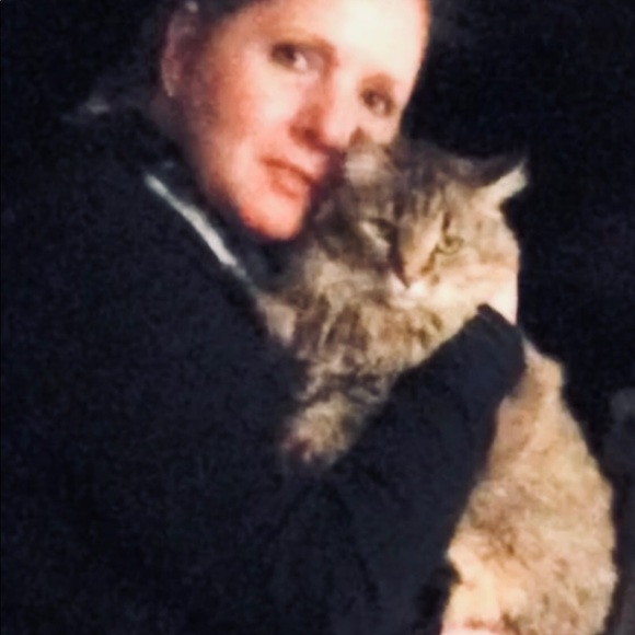 Meet your Posher, Theresa - Picture 1 of 1